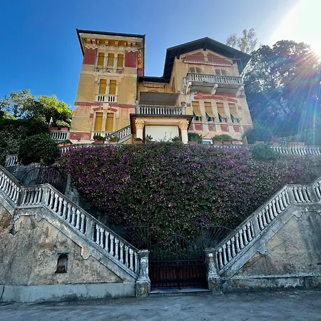 Villa Fronte Mare Levanto